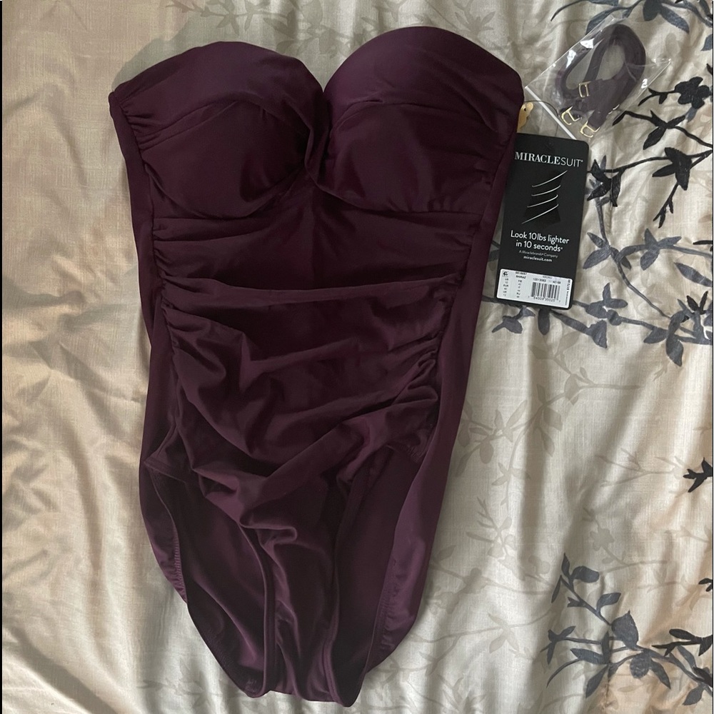 NWT- Miraclesuit Sz 10